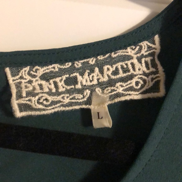⭐️5 for $25⭐️ 

Pink Martini Blouse - Picture 2 of 3